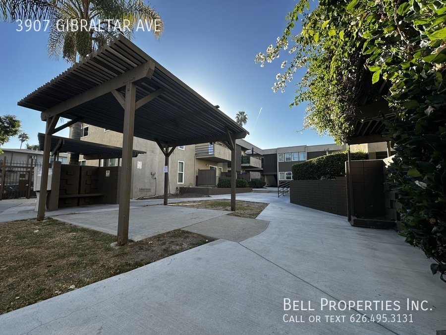 Beautiful & Spacious 2-Bedroom Apartment at Gibraltar! property image