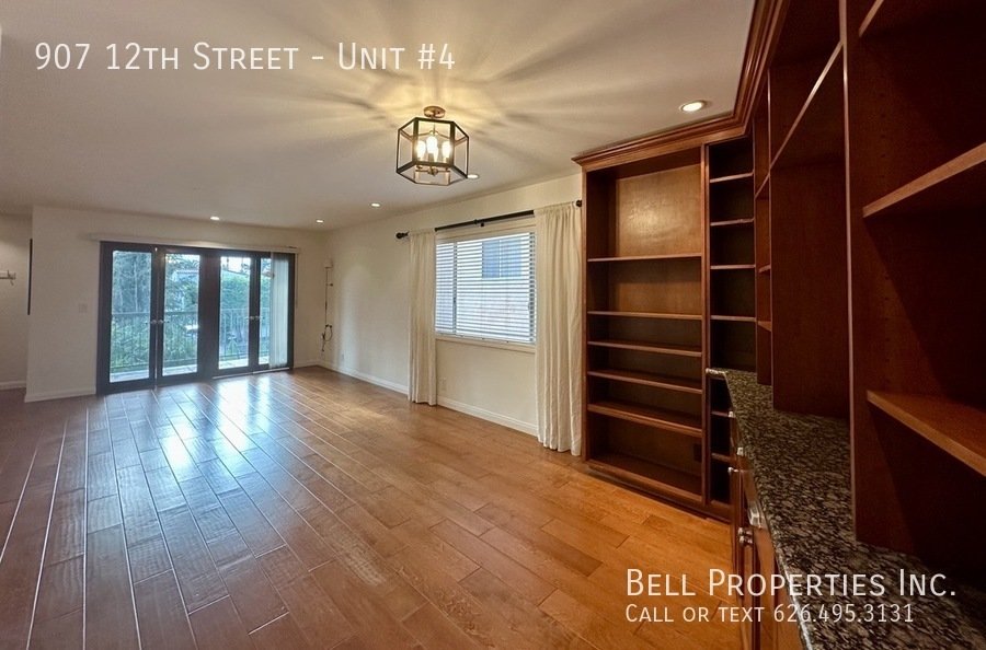 907 12th Street property image