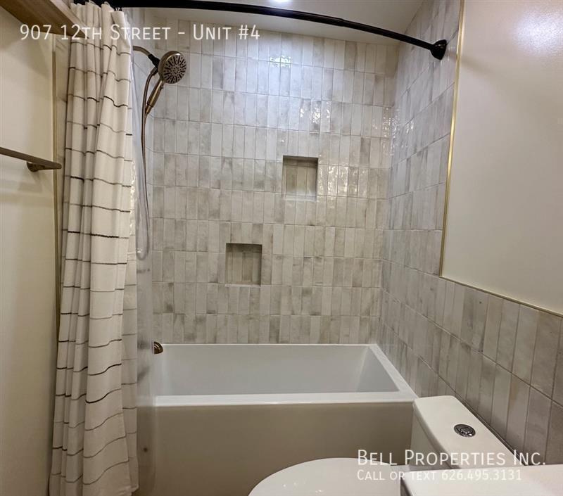 907 12th Street property image