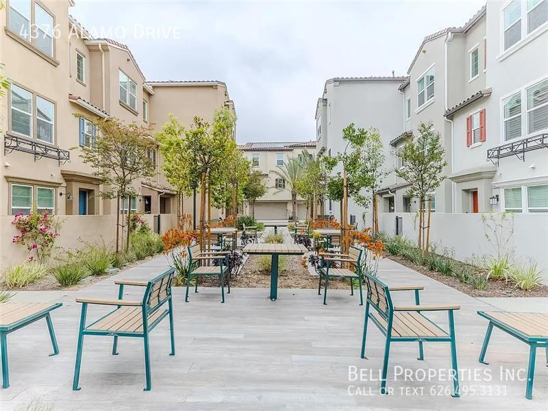 Stunning Townhome in Arcadia property image