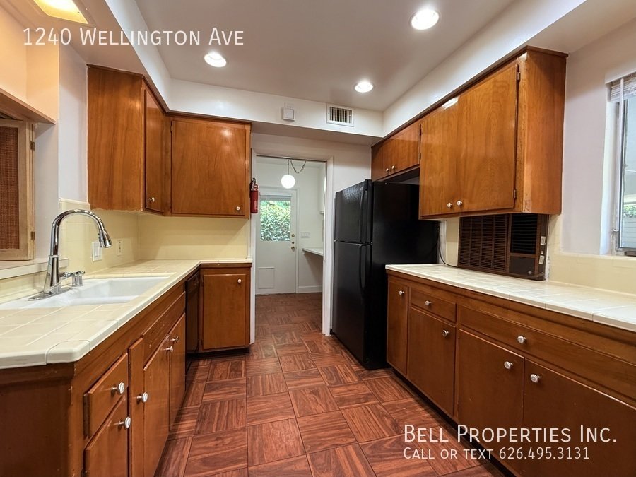 Where Timeless Pasadena Charm Meets Your Own Private Park. property image