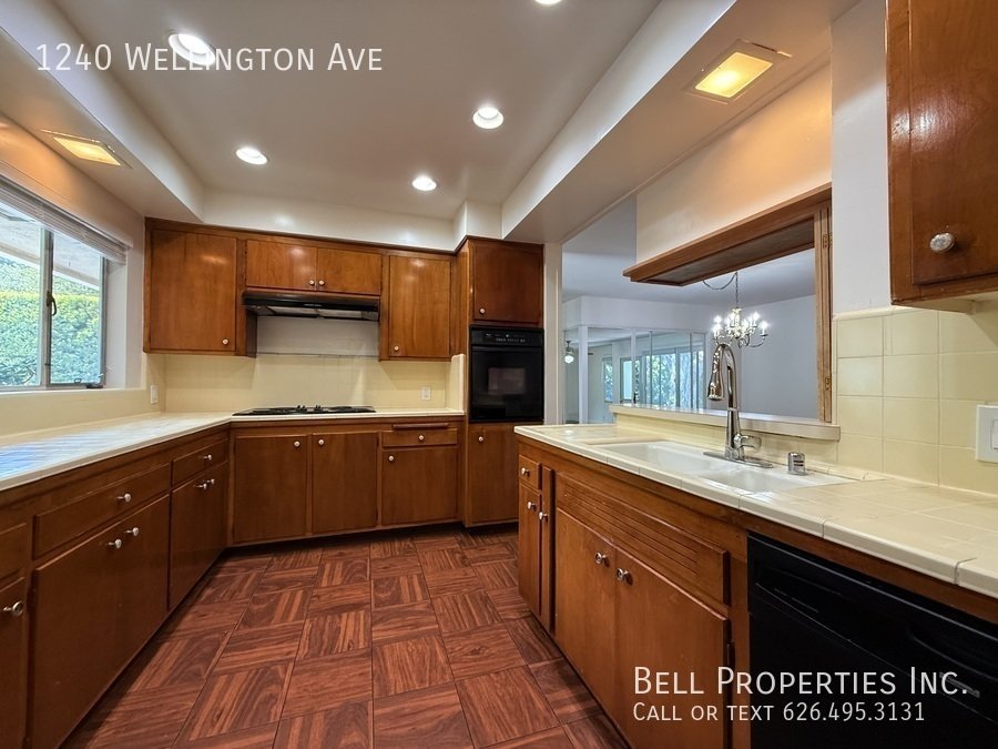 Where Timeless Pasadena Charm Meets Your Own Private Park. property image