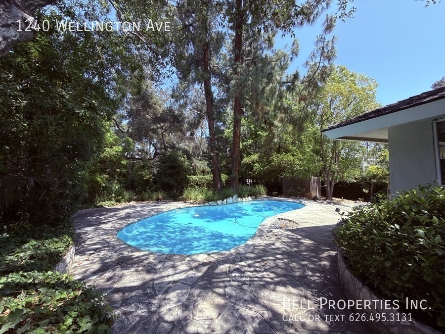 Where Timeless Pasadena Charm Meets Your Own Private Park. property image