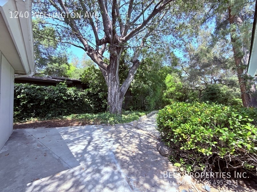 Where Timeless Pasadena Charm Meets Your Own Private Park. property image